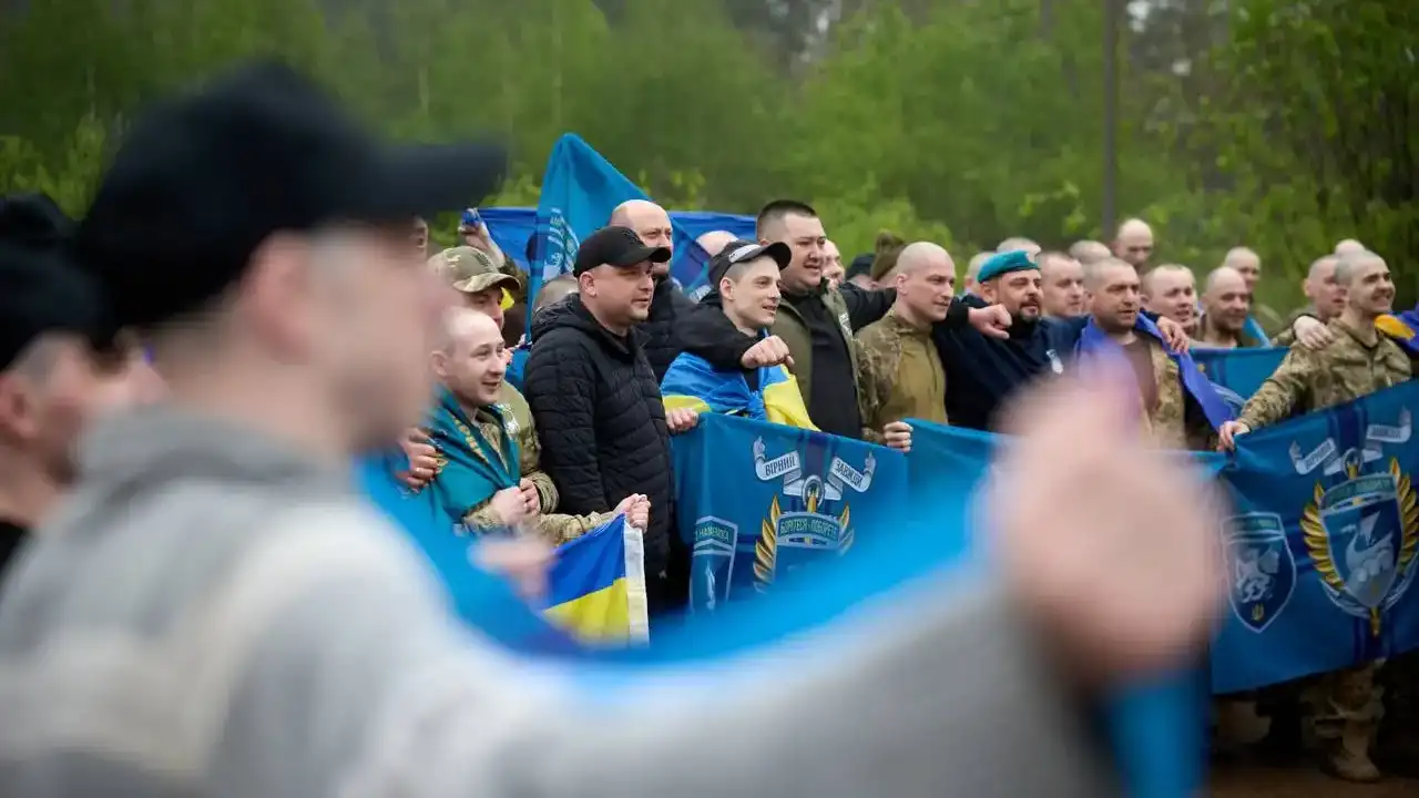 еред звільнених сьогодні з російського полону - воїн із Рівненщини.