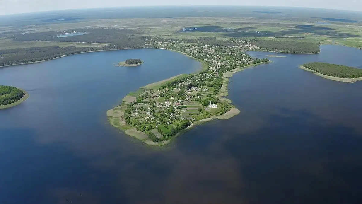 осподарський суд Рівненської області задовольнив позов прокуратури щодо земель Нобельського національного природного парку. Йдеться про 14 гектарів території природно-заповідного фонду.