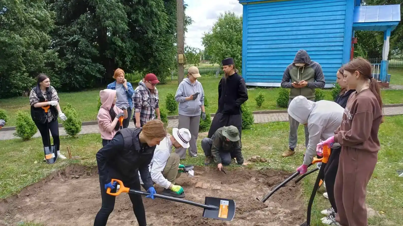 Археологи підбили підсумки двотижневої експедиції на території літописної Пересопниці