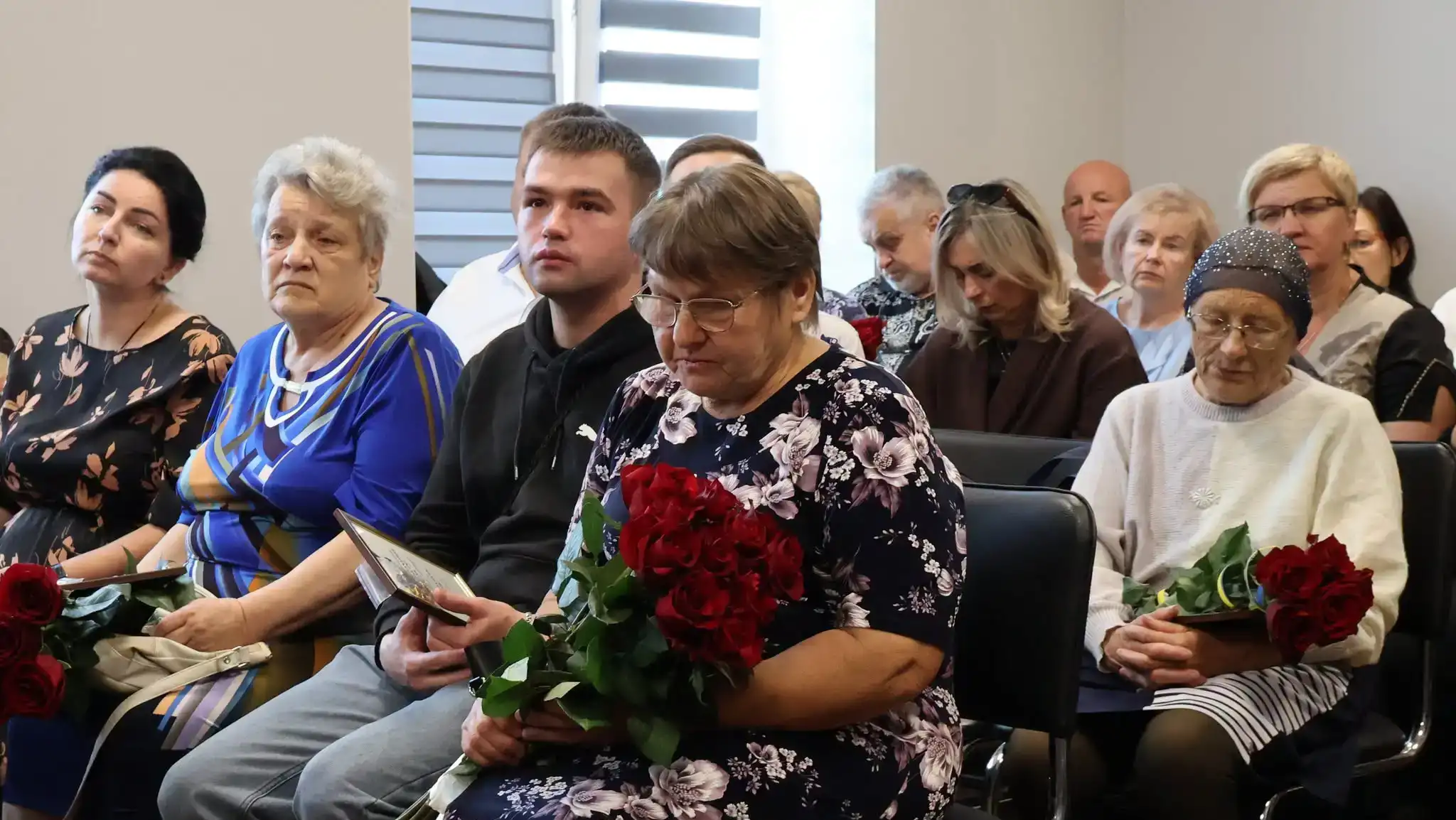У Рівненському районі посмертно відзначили десятьох Захисників України