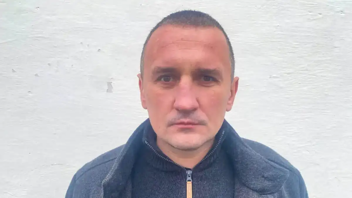 44-річний засуджений самовільно залишив лікарню у Клевані, де перебував на лікуванні. Поліція не виключає, що чоловік може перебувати в будь-якому регіоні України.