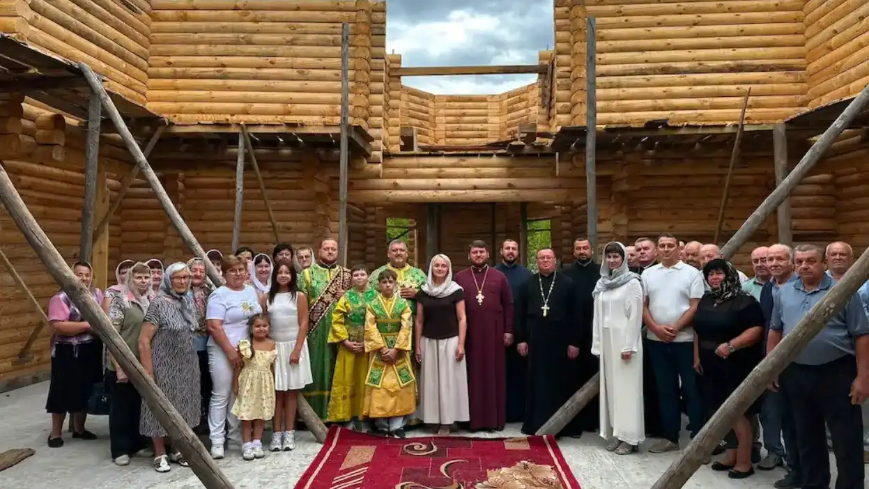 На місці будівництва гарнізонного храму в Дубні звершили Божественну літургію